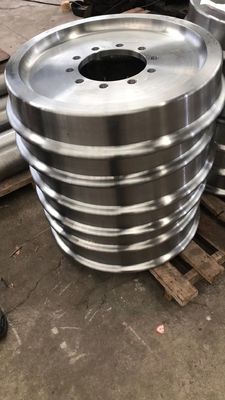 Выкованные колеса автомобиля железной дороги 250mm, колеса следа 50hrc поезда 40CrNiMo